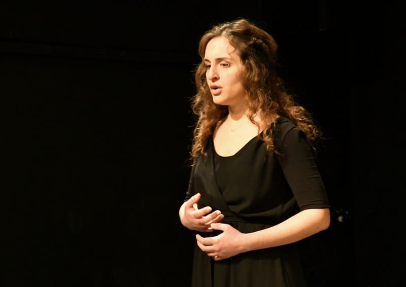 s16